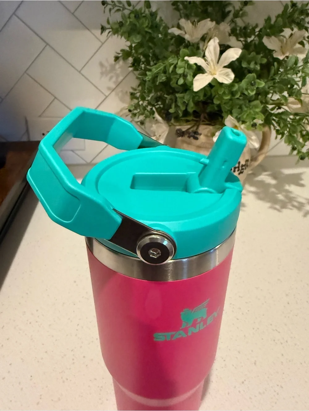 Stanley Hot Pink Tumbler with Teal Lid - Picture 2 of 3